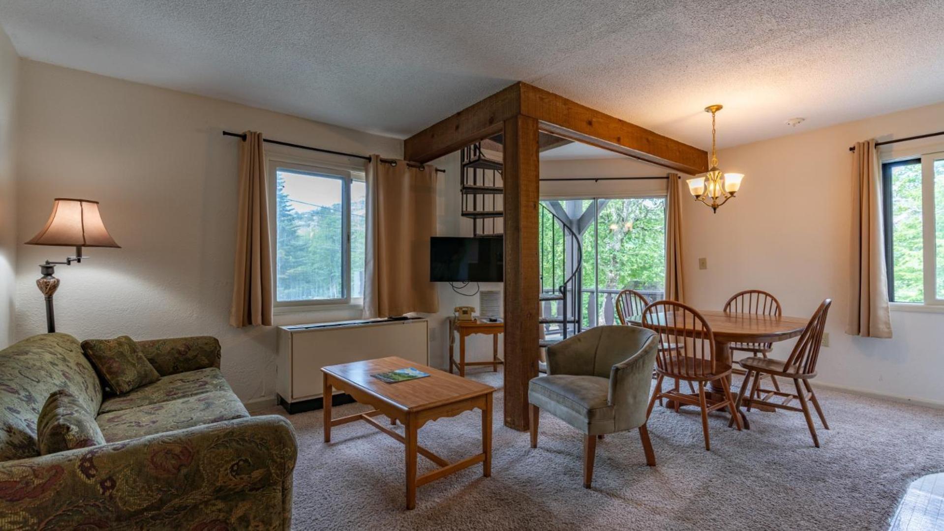 4 Seasons At Beech Mountain Hotel Bilik gambar